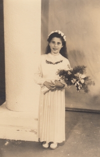 First Holy Communion of Margit Janatová, Bernartice 1947