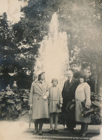 Antonín Nežerka with wife (far right), daughter Jarmila and Jana Poláková's grandmother Libuše Slavíková (far left), circa 1933