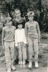 Hasan Zahirovic with his mother Hurija and siblings, 1987