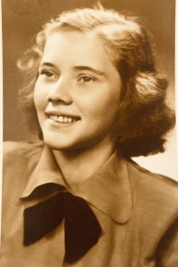 Olga Porkertova, 1948, photo from dancing lessons