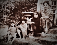 Daughter Barbora, son Jan, daughter Lucie and Emma Srncová