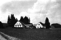Montag's farm in Velké Štáhle after the removal of the original owners. On the left the family dwelling house, on the right the exchange with an adjoining workshop and barn, 1950s