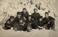 v čase základnej vojenskej služby, Svetozár úplne vpravo