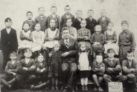 children at school in Bimbula, school year 1939, Slovak children replaced Hungarian children from newly immigrated families