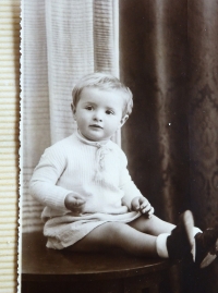 Jiřina Vitková, 1935