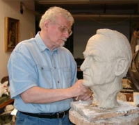 During the production of the bust in the Kolín studio