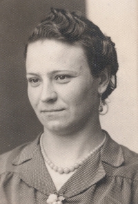 Mother of the witness Marie Warcopová, née Jurnostová