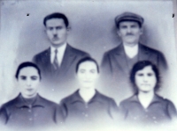 Mother's family (Papaioanidu)