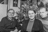 Witness with his wife Hanelore and mother Juliana, 1960s