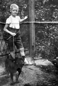 Josef Hackenberg in the garden of the Richter family farm where his family lived, early 1940s