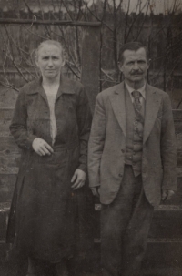 Maternal grandparents