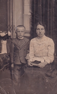 Father Antonín Pytela with his mother Anna
