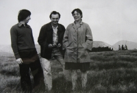 Alexandr Skalický with his wife and son on Luční hora in 1977