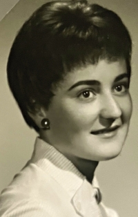 Jana Škaloudová, wife of Jaroslav Škaloud, 1963
