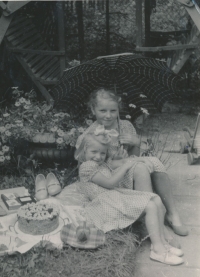 Jitka Režná with her older sister Jana, 1958