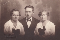 Father František with sister Marie, turn of the 1920s and 1930s