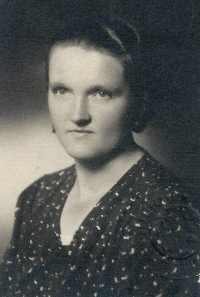 Mother Cecílie Vilčová, 1940s
