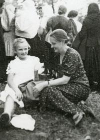 Cecílie Urbancová with her mother at the fair in Hostýn, 1941