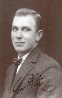 Father Lev Vilč, aged about 35 to 40 years, in a passport photo
