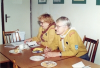 Scout trials. From left Cecílie Urbancová and Milada Klimešová, ca. mid-1990s