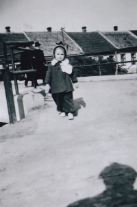 Jaroslava Kovaříková during the war