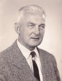 Karel Kovařík, 1945