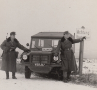 Adolf Köpf, right, on the Czech-Austrian border in the first half of the 1960s