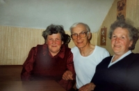 Witness (right) with sister Róza, happy reunion after 1989
