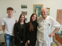Jiří Motáň with a team of pupils during the recording for the project Stories of Our Neighbours, 2024