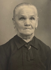 Grandmother Antonia Barzelt