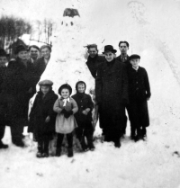 Miloslav Komárek (right) in Včelin
