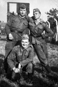 Miloslav Komárek (centre) during his military service in 1957-1959