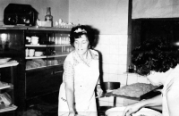 Anna Macečková as a cook at a wedding in Malé Hoštice