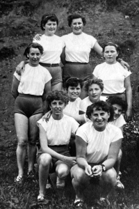 Spartakiad in Vrbno pod Pradědem, Anna Marková in squat on the left,1955