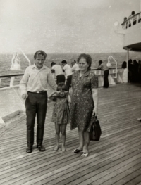 Mother Anna Lišková with her son Oldřich and daughter Vlasta on a boat to Argentina, 1970