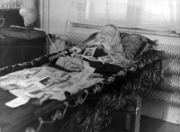 Mother Anežka in a coffin with holy pictures