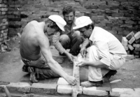 Erhard Pluške (right)