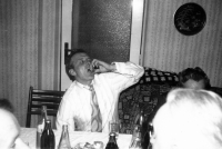 Erhard Pluške at a party