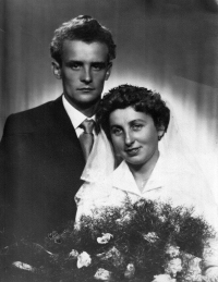Erhard Pluške with wife Marta, née Nevřelová, wedding 1957