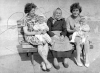 Sister Frída (left), mother Anežka (centre) and Erhard Pluške's sister-in-law (right)
