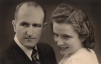 Wedding photographs of Nadězda Dvořáková's parents, Zdeňka and Vladimír Dvořák, 1941