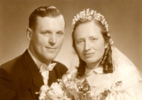 Josefa Martínková and Karel Martínek's wedding photo, 1947