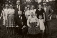 Family of the Slíva family, 1946