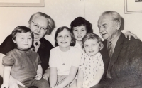 Parents Walter and Růžena Neumann with their grandchildren, 1971