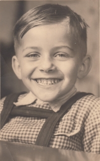 Miloslav Chráska as a first-grader, 1947
