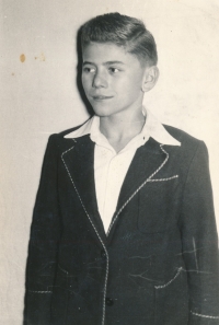 Pamětník jako mladý chlapec, konec 50. let