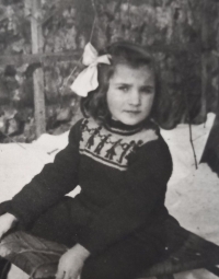 Blažena Ratajová, circa 1946