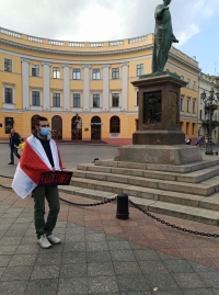 Artak participates in a rally in support of Belarusian people near the Duke de Richelieu monument. Odessa, December 2020