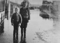 Brothers Zdeněk and Jindřich Chalupa, Zbraslav nad Vltavou, 1940
