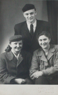 Růžena Carupodonicová, Karel Štěrba, Růžena Dlabalová, 1950
